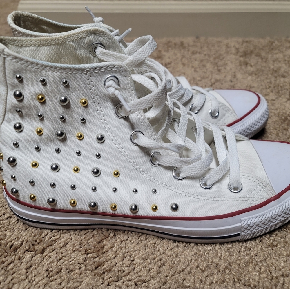 Women's Hightop White Beaded Converse